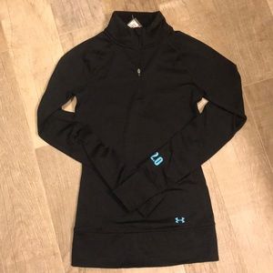 XS Under Armour Fitted Quarter ZIP